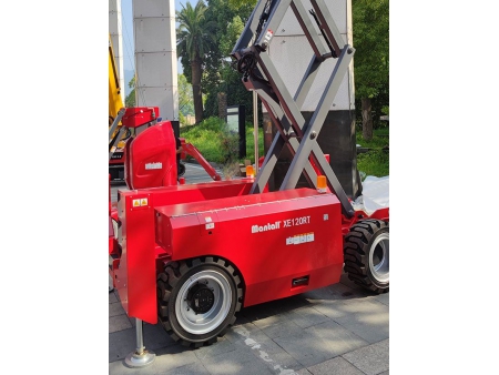 Self-Propelled Rough Terrain Scissor Lift, XE-RT Series