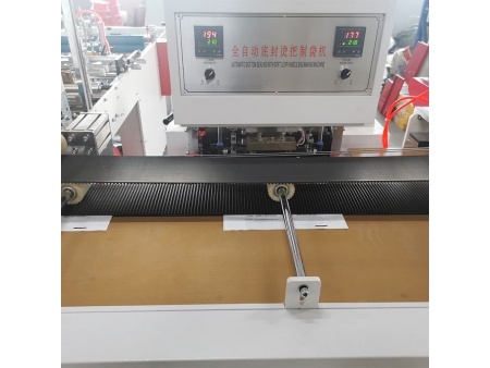 Automatic Bottom Seal Loop Handle Bag Making Machine