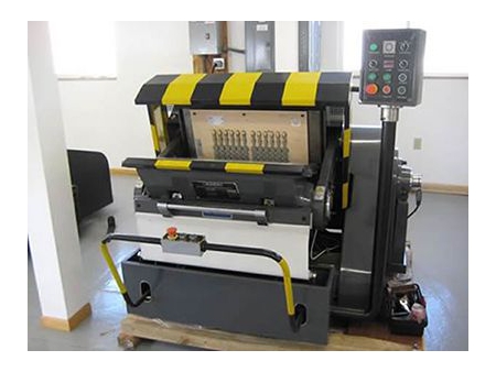 Manual Die Cutting and Creasing Machine