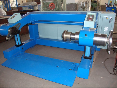 Cantilever Motorized Pay-Off