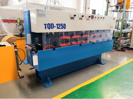 Caterpillar Haul Off Unit (Belt Caterpillar Capstan), TQD Series