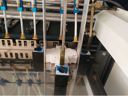 Feeding and Gluing Machine