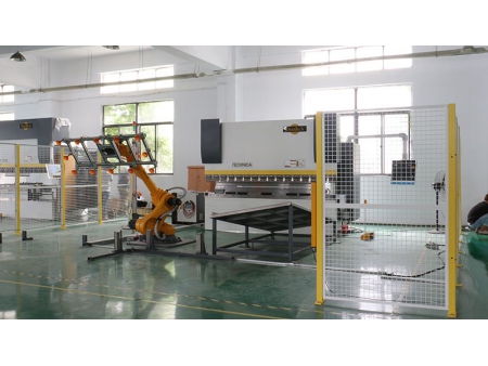 Stationary Robot Bending Cell