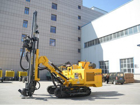 Crawler Mounted Hydraulic DTH Drilling Rig (with Auxiliary Rod Changer)