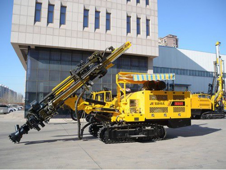 Integrated Hydraulic Crawler Mounted DTH Drilling Rig