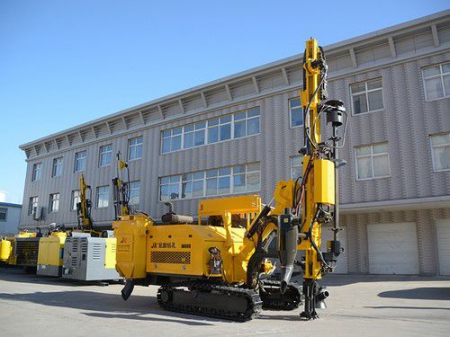 Integrated Hydraulic Crawler Mounted DTH Drilling Rig