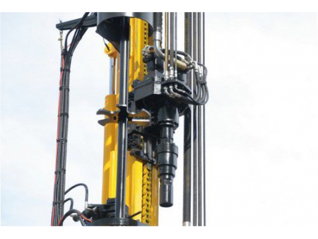 Integrated Hydraulic Crawler Mounted DTH Drilling Rig