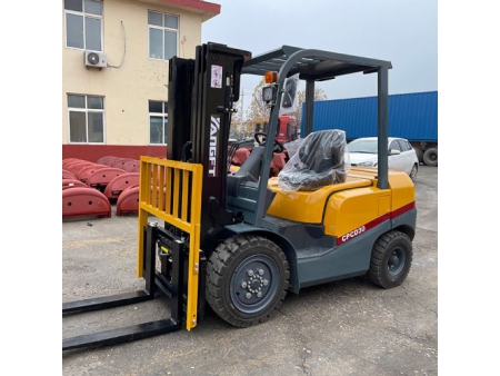 Diesel Forklift 2-4 Tonne