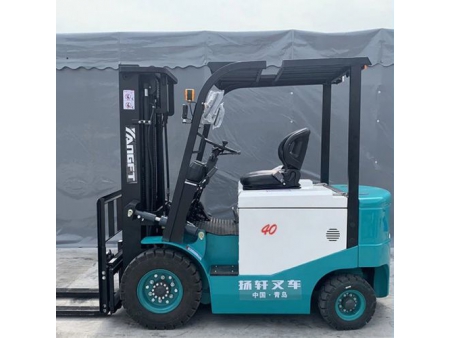 Electric Forklift 4-5 Tonne