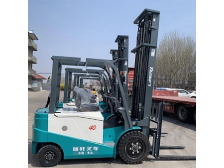 Electric Forklift 4-5 Tonne