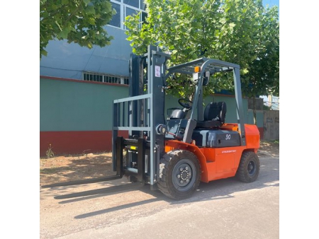 Electric Forklift 3-3.5 Tonne