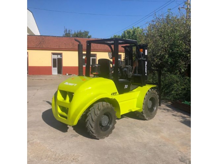 4-Wheel Drive Rough Terrain Forklift 3-4 Tonne