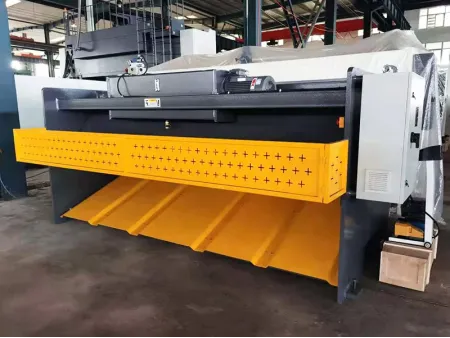 Hydraulic Swing Beam Shear