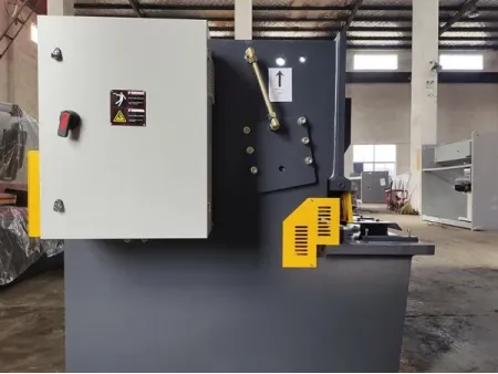 Hydraulic Swing Beam Shear