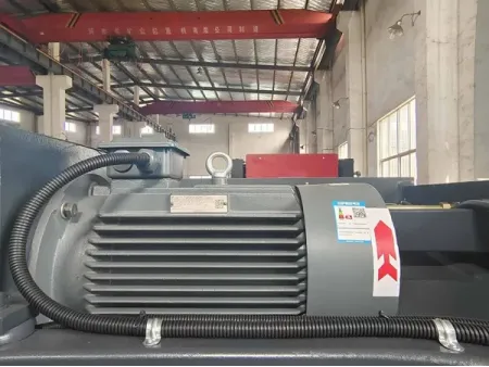 Hydraulic Swing Beam Shear