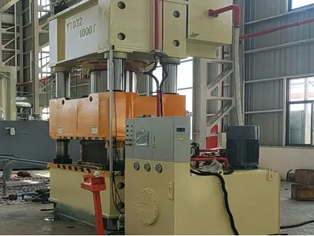 4-Post Hydraulic Press