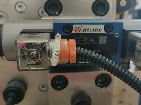 4-Post Hydraulic Press