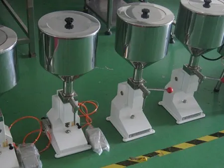 Semi-Automatic Liquid Filling Machine