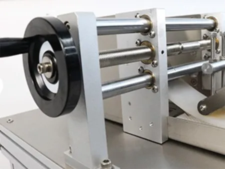 Automatic Flat Surface Labeling Machine