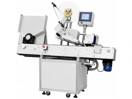 Horizontal Small Cylindrical Product Labeling Machine