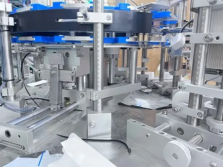 Automatic Vertical Cartoner