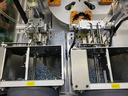 Automatic Screwdriving Machine