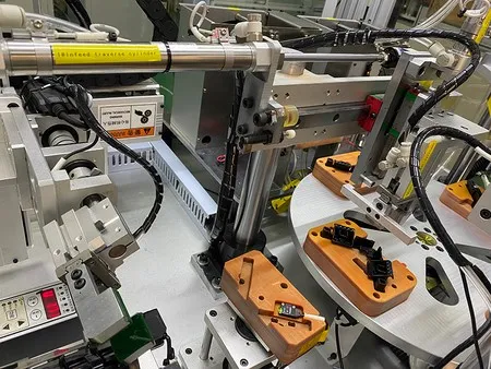 Automatic Screwdriving Machine