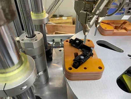 Automatic Screwdriving Machine