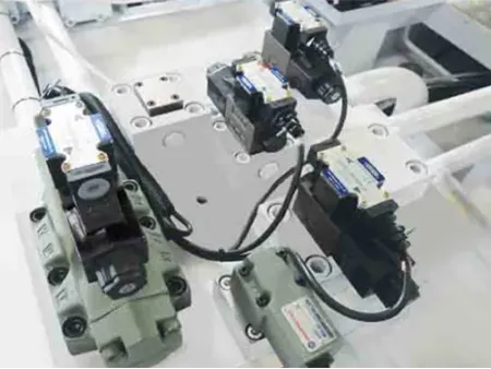 Large Rotary Table Two-Component Injection Molding Machine
