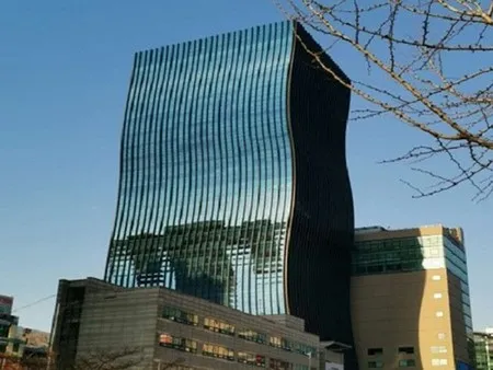 Tinted Glass (Colored Glass)