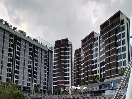 Reflective Glass  (Solar Control Glass)