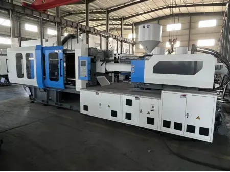 PET Preform Injection Moulding Machine