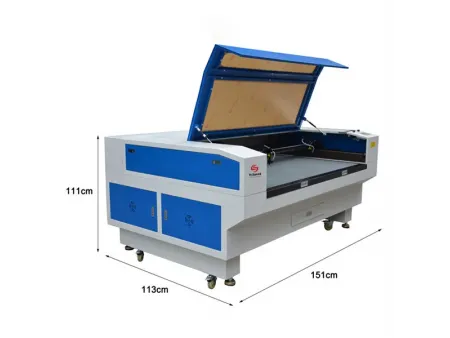CO₂ Laser Cutting Machine