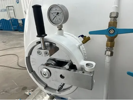 Diving Decompression Chamber