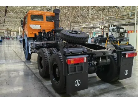 6×6 Tractor Unit