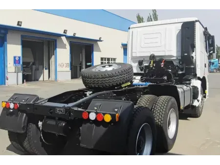 6×6 Tractor Unit