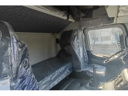 6×6 Tractor Unit