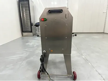 Multifunctional Vegetable Cutting Machine