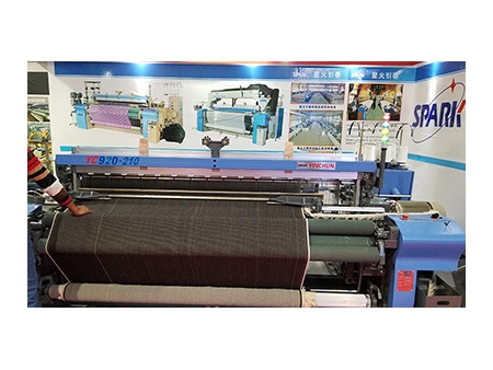 YC910 Air jet loom