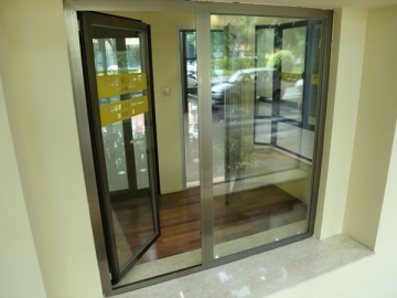 Aluminium Casement Window with Thermal Break Section