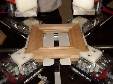 Radio Frequency Press <small>/ High Precision Frame Assembly Machine</small>
