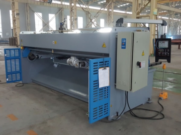 Hydraulic CNC Shearing Machine