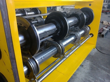 Semi Automatic Rotary Slotter
