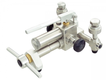 Hydraulic Comparator <span>HS705 & HS705A</span>