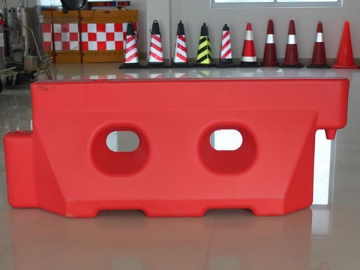 Water Filled Barrier, 2-Hole