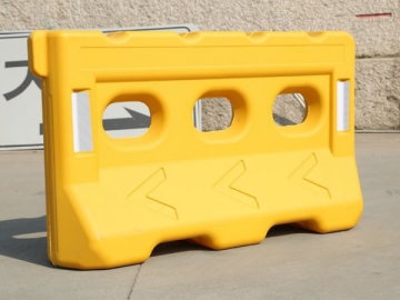 Water Filled Barrier, 3-Hole