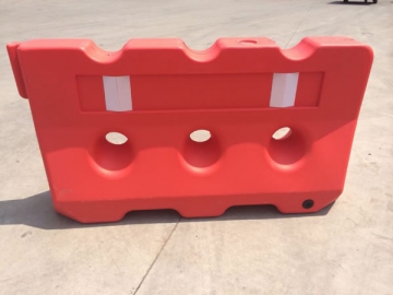 Water Filled Barrier, 3-Hole