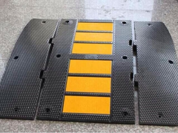 900 Rubber Speed Bump
