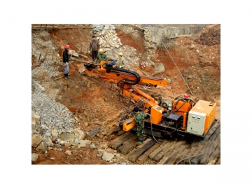 Hydraulic Crawler Drilling Rig YGL–100A